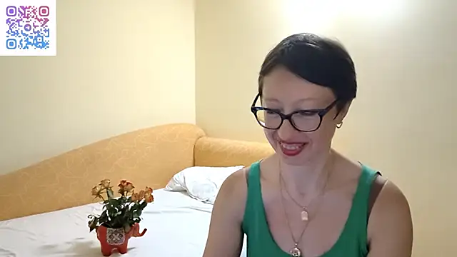 BellaRose_2020 webcam