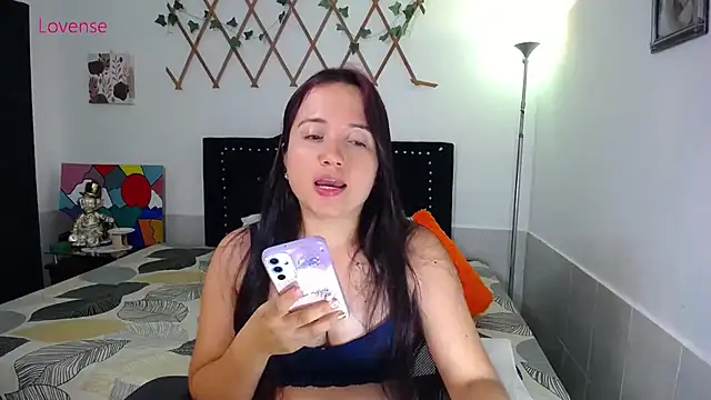 naughty_girl_4u webcam
