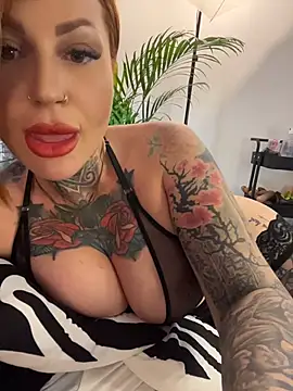 krysstal003 Live Web Cam Show