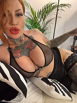 krysstal003 Live Web Cam Show