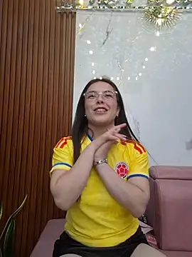 emmasweet_val - Emmasweet_Val's free webcam - UK Sex Cams