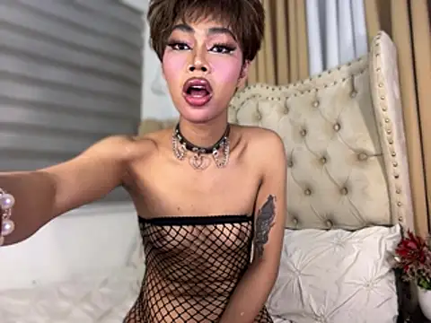 Innocent_yanixx69 Live Web Cam Show