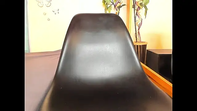 Charlie_Latino webcam
