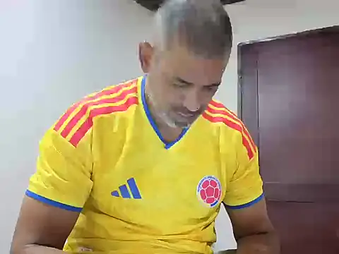 jackbigcock11 webcam