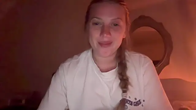 Ella-82 webcam