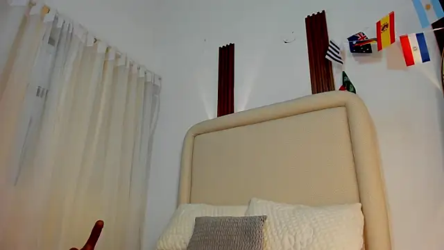 KatieBoison webcam