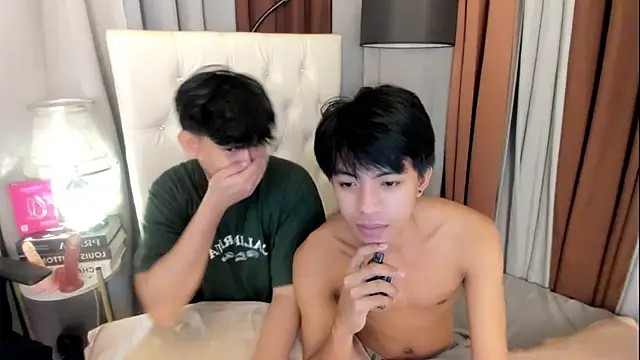 davincihugecock webcam