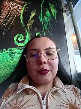 Juliet_elary webcam