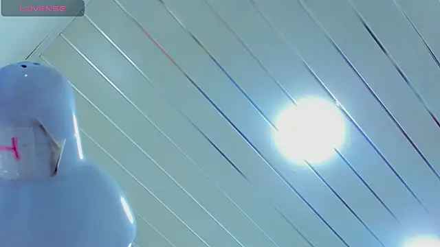 tamara_bloom20xx webcam