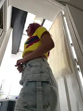Juliethademon webcam