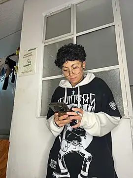 ian_mathias_ webcam