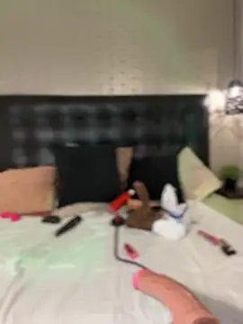 MiahWindsor webcam