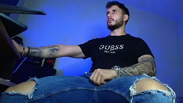 XanderCage99 webcam