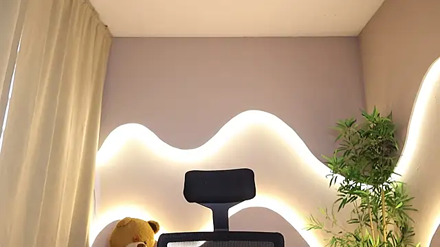 Emma_Lirys webcam