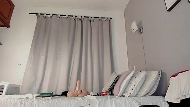 Britanny_W webcam
