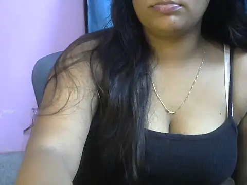 QUEEN-OF-QUEEN webcam