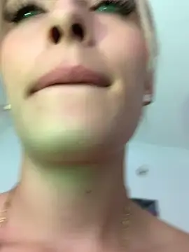VIOLETA-1122 webcam