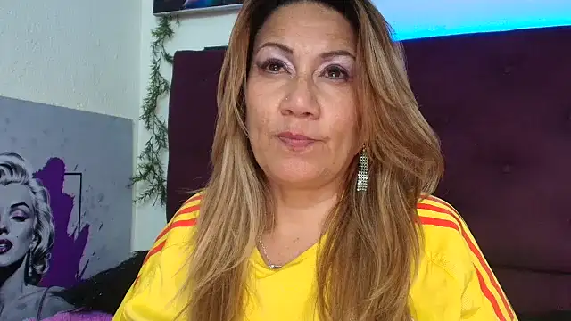 yayita_mature webcam