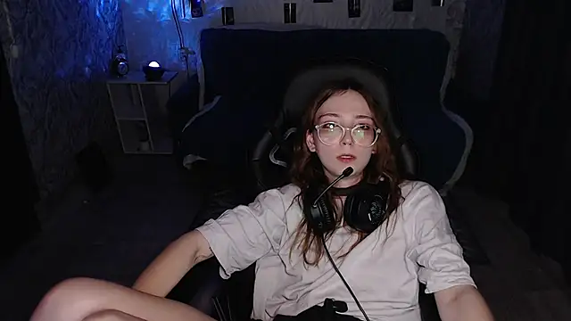 AmeliaKamishiro webcam