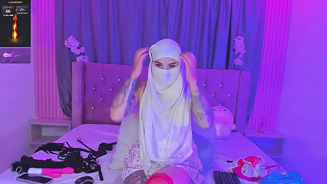Nayla-Mouna webcam