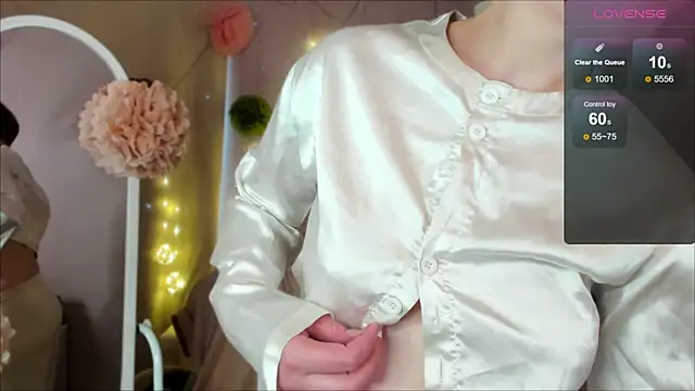 DreamyLuna webcam
