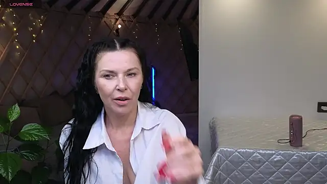 LinaJoy webcam