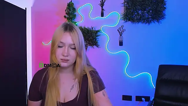 playful_sophie webcam