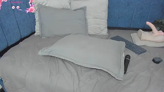 angel_ponce webcam