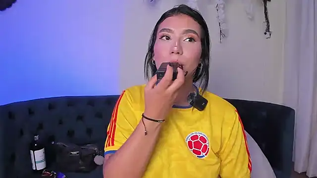 emy_williams webcam