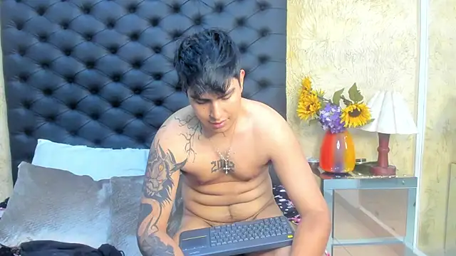 ThomasThundr webcam
