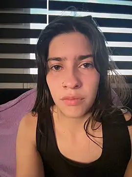 Stefany_LS live cam on StripChat