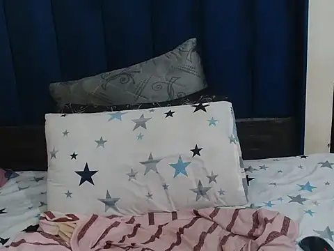Babyllon2007 live cam on StripChat