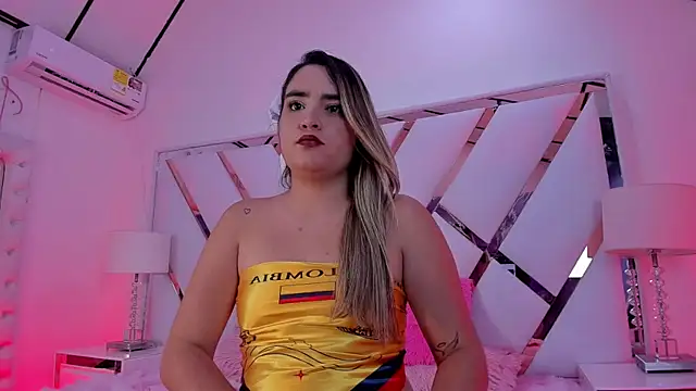 lauren_sofiaa webcam