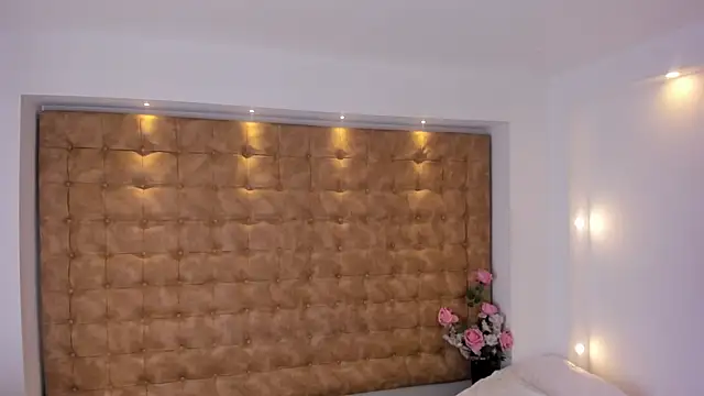 violet_giraldo webcam