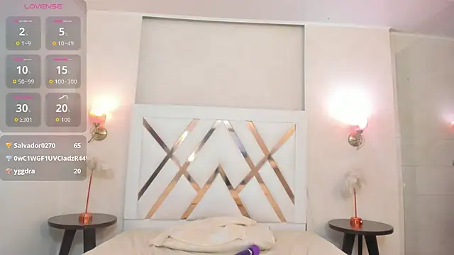 Sky_Collins_ webcam