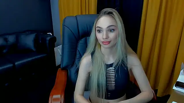 HaleySweet18 webcam