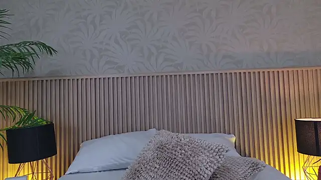 Carrie_GB webcam