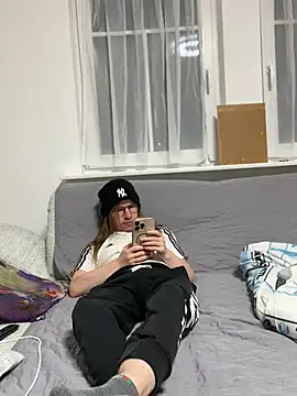 YoungSebi webcam