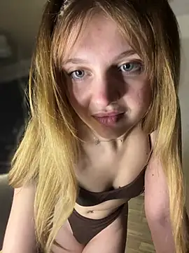 Emaline_Fane webcam