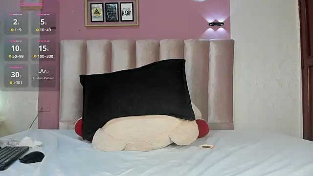 ORIANNA_21 webcam