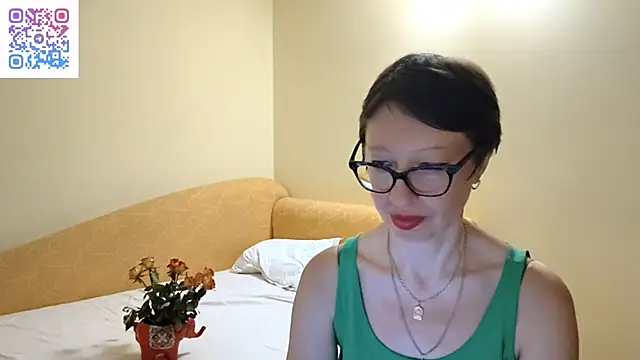 BellaRose_2020 webcam