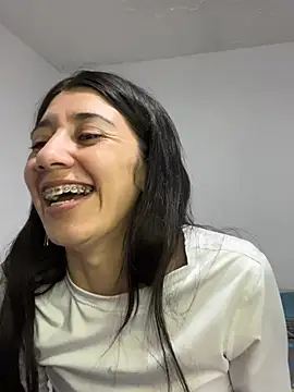 KiraKayLeiigh webcam