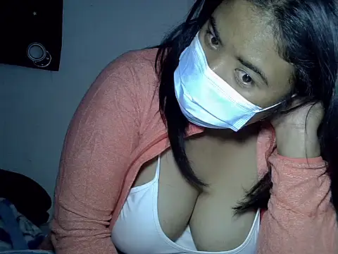 Artinah22 webcam