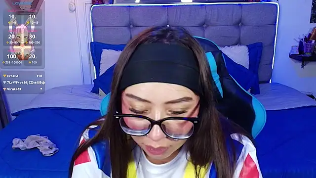 Kata_Bigboobs webcam