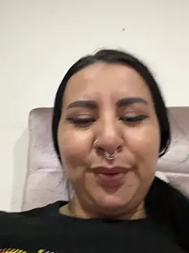abril_luv - Abril_Luv's free webcam - UK Sex Cams