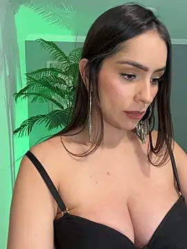 Mau_White webcam