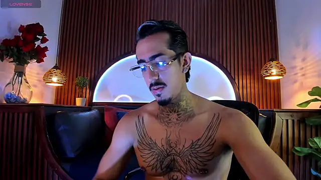 Donovan_Desmond webcam