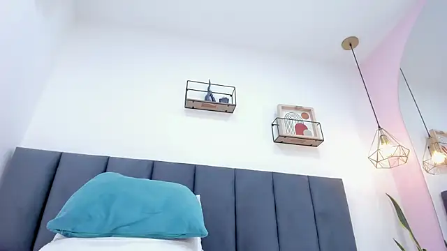 sam_doll_ webcam
