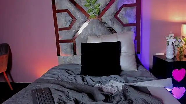 CELESTE_PINK1 webcam