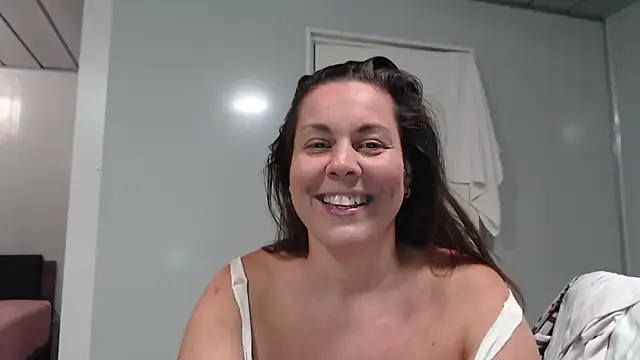 fulloferotic live cam on StripChat